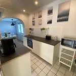 別荘 Kleine Lodge, Freistehend, Direkte Waldlage, Terrasse, Garten, Grill, Wlan Wienrode