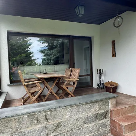 Holiday home Schickes Ferienhaus, Freistehend, Direkte Waldlage, Terrasse, Garten, Wlan Wienrode