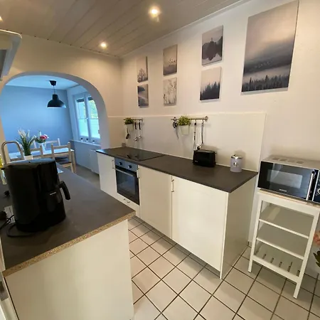 Holiday home Schickes Ferienhaus, Freistehend, Direkte Waldlage, Terrasse, Garten, Wlan Wienrode