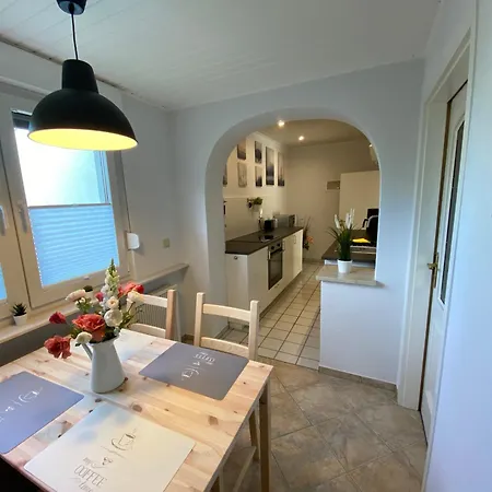 Prázdninový dům Schickes Ferienhaus, Freistehend, Direkte Waldlage, Terrasse, Garten, Wlan *