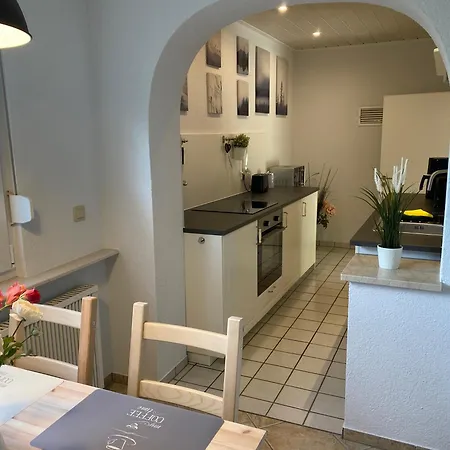 Kleine Lodge, Freistehend, Direkte Waldlage, Terrasse, Garten, Grill, Wlan Wienrode
