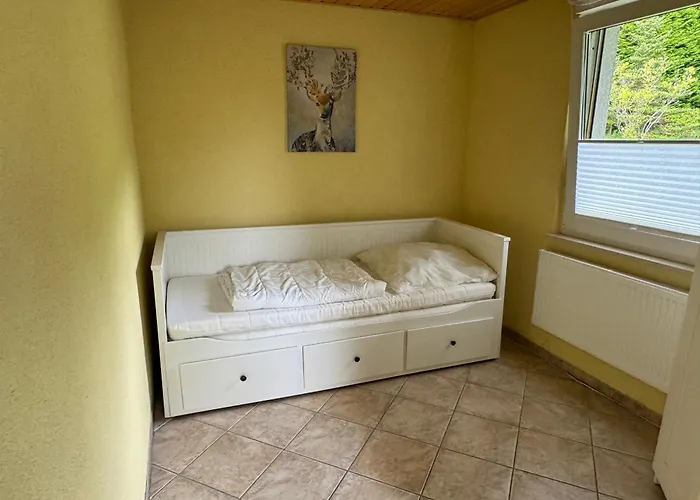 Kleine Lodge, Freistehend, Direkte Waldlage, Terrasse, Garten, Grill, Wlan * Wienrode